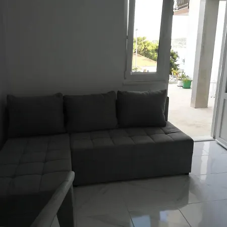 Carija 2 * 트로기르