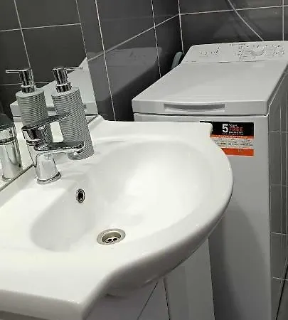 Carija 2 트로기르